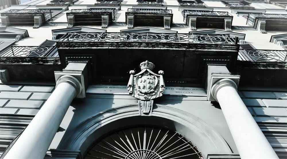 나폴리 The Royals Experience B&B 외부 사진