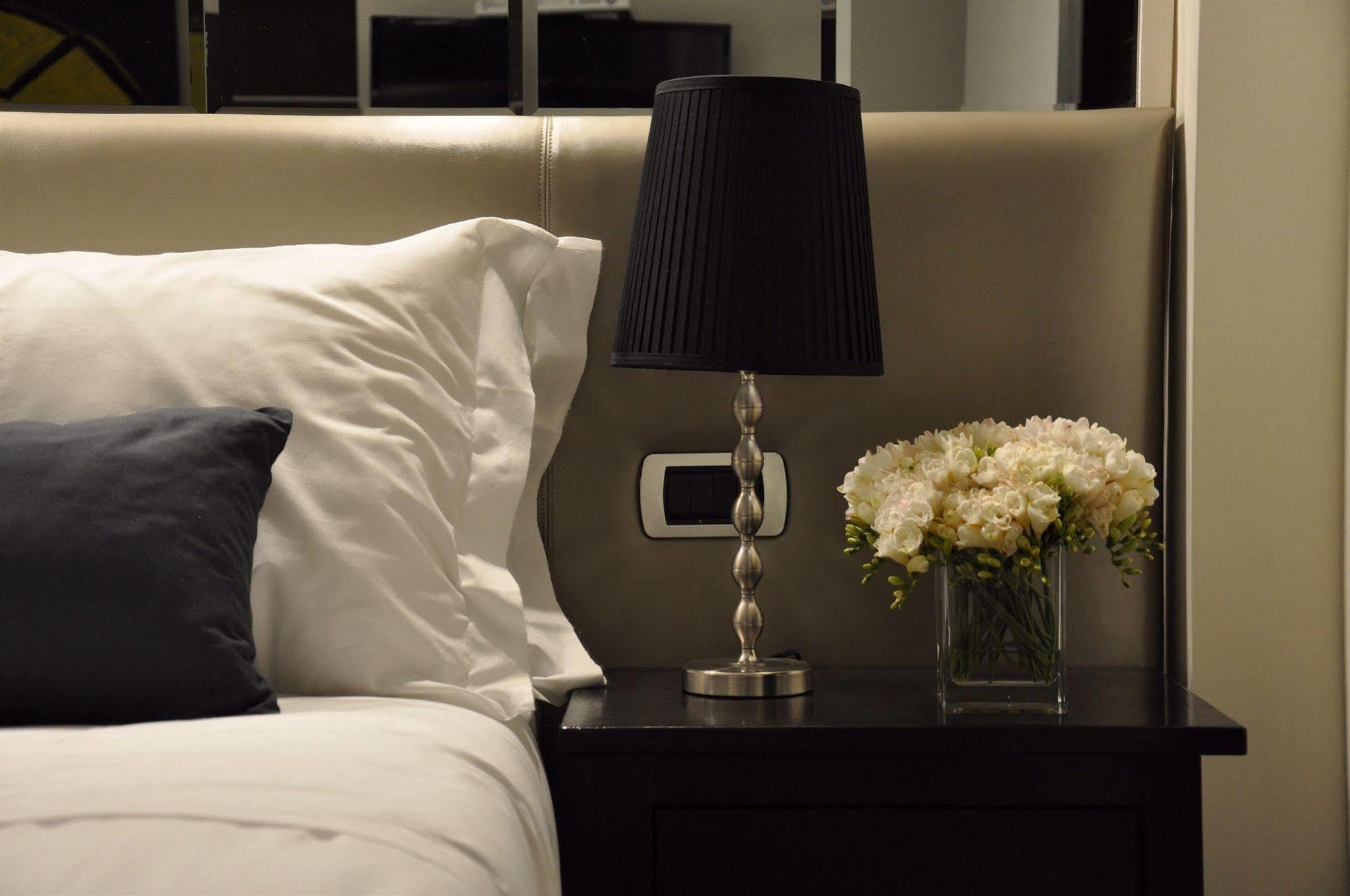 나폴리 The Royals Experience B&B 외부 사진