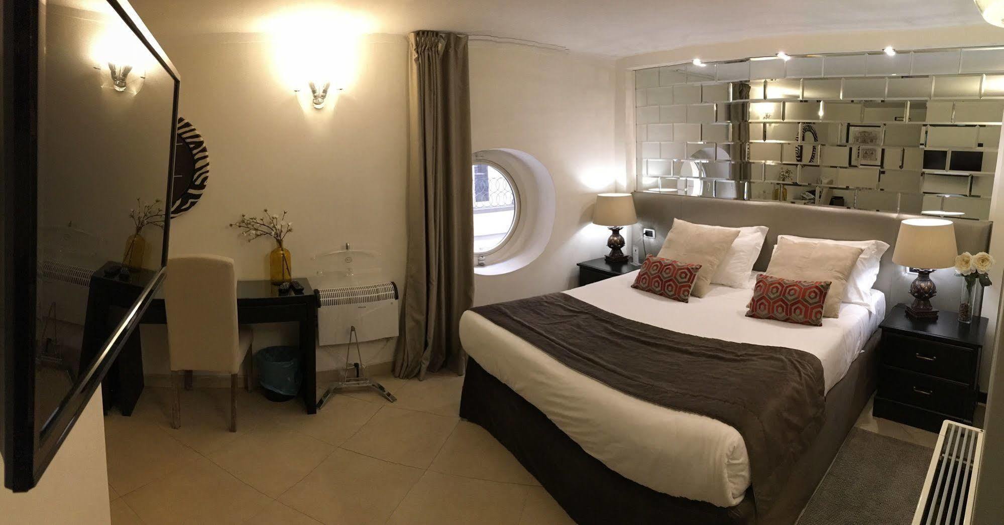 나폴리 The Royals Experience B&B 외부 사진