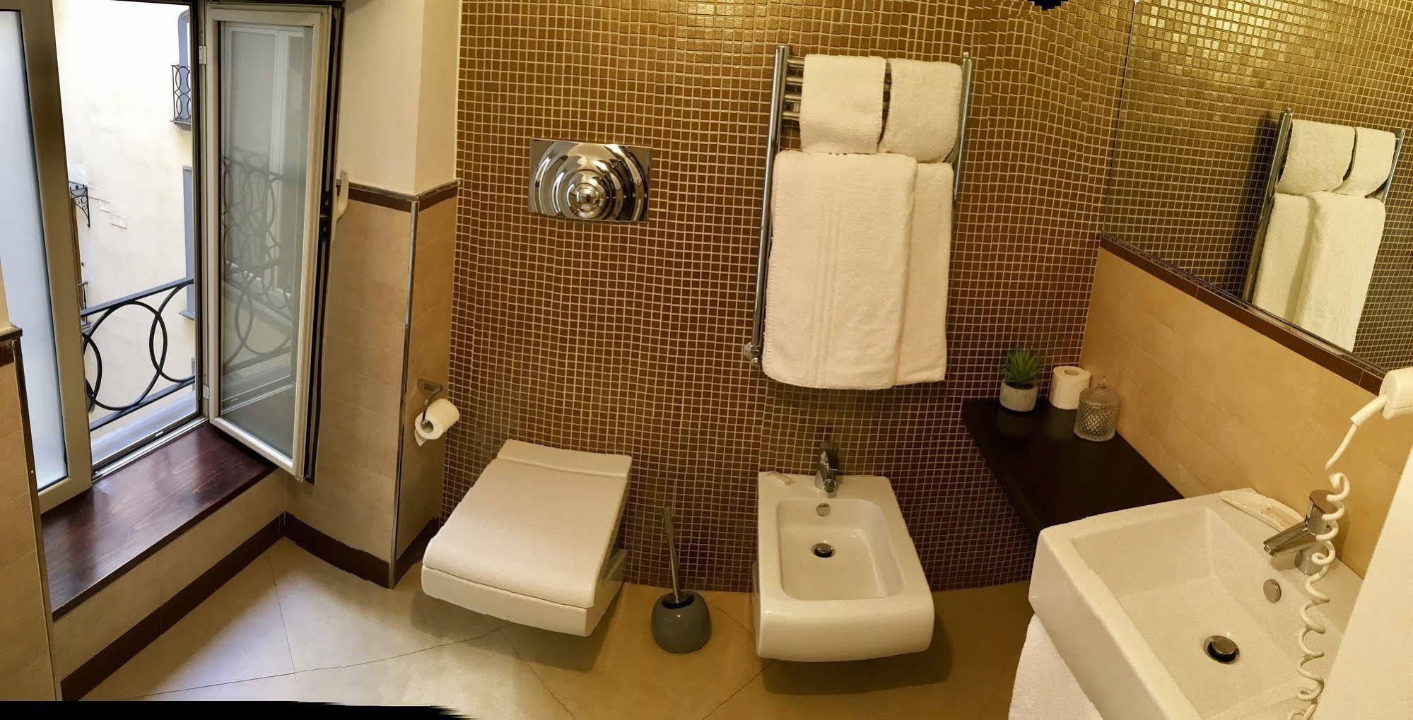 나폴리 The Royals Experience B&B 외부 사진