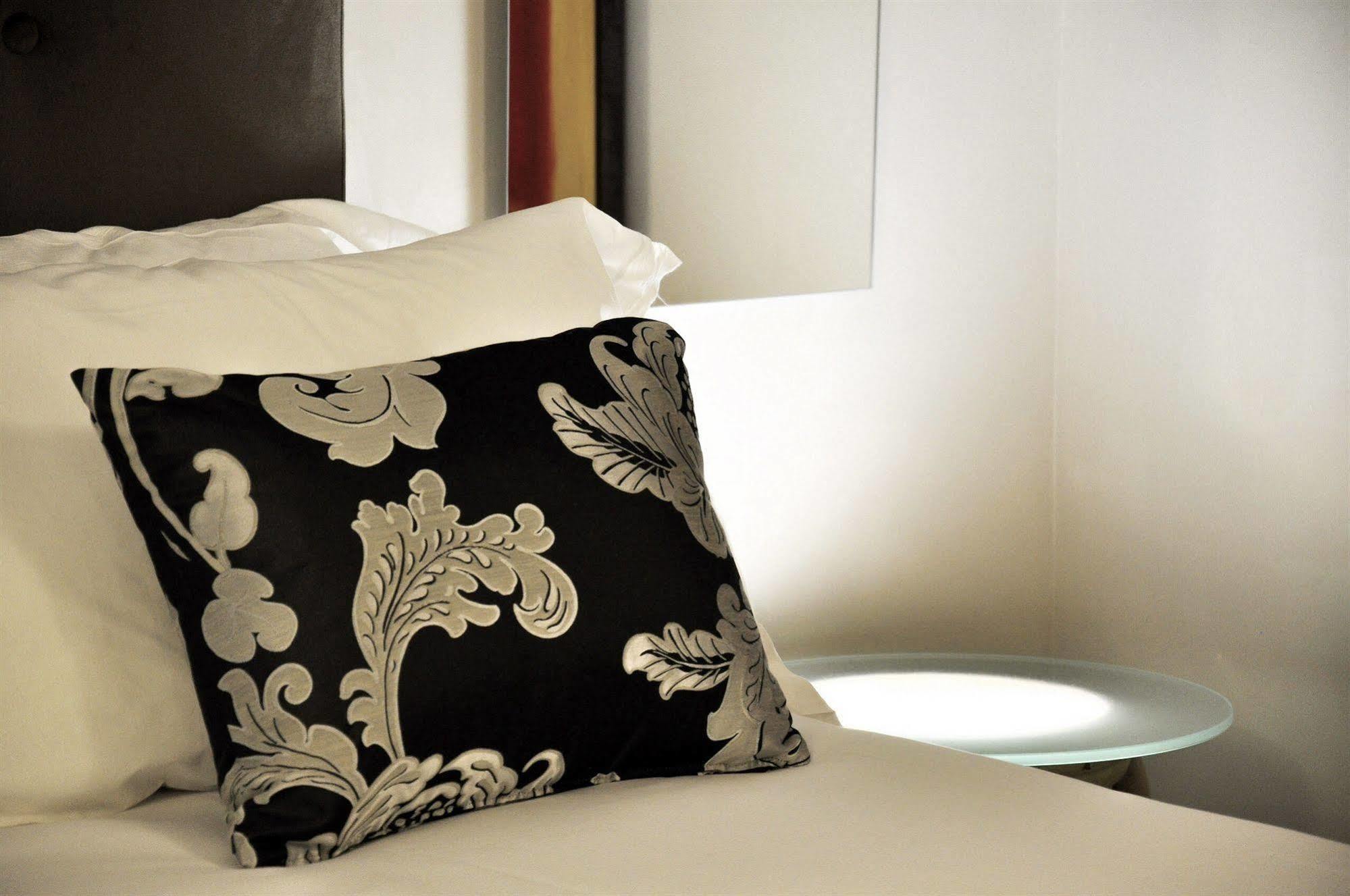 나폴리 The Royals Experience B&B 외부 사진